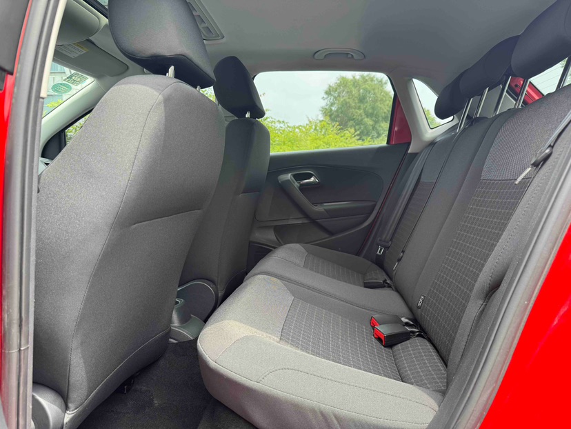 Volkswagen Polo 2017 car image #6