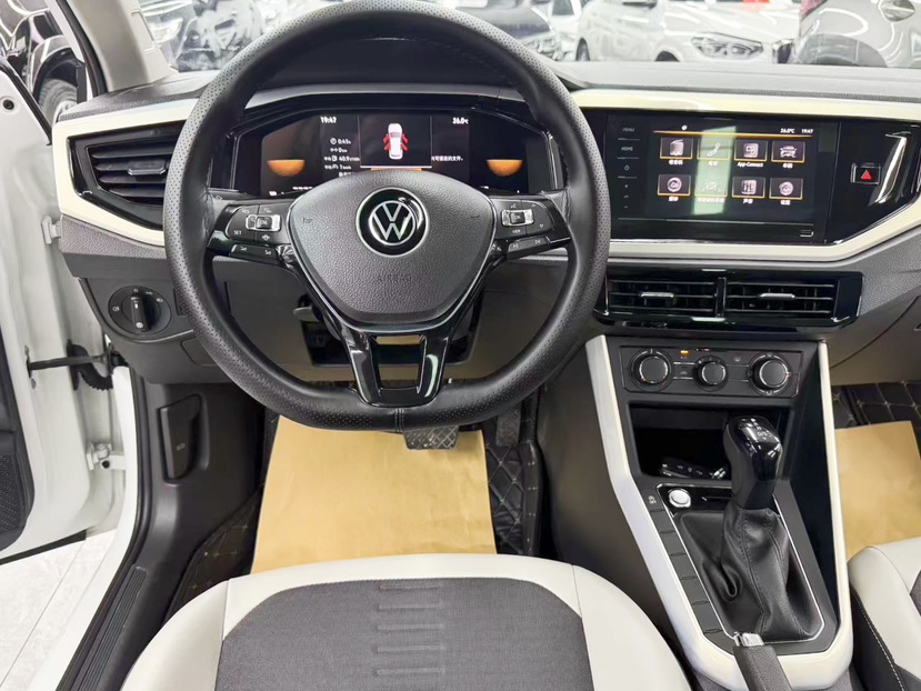 Volkswagen Polo 2024 car image #8