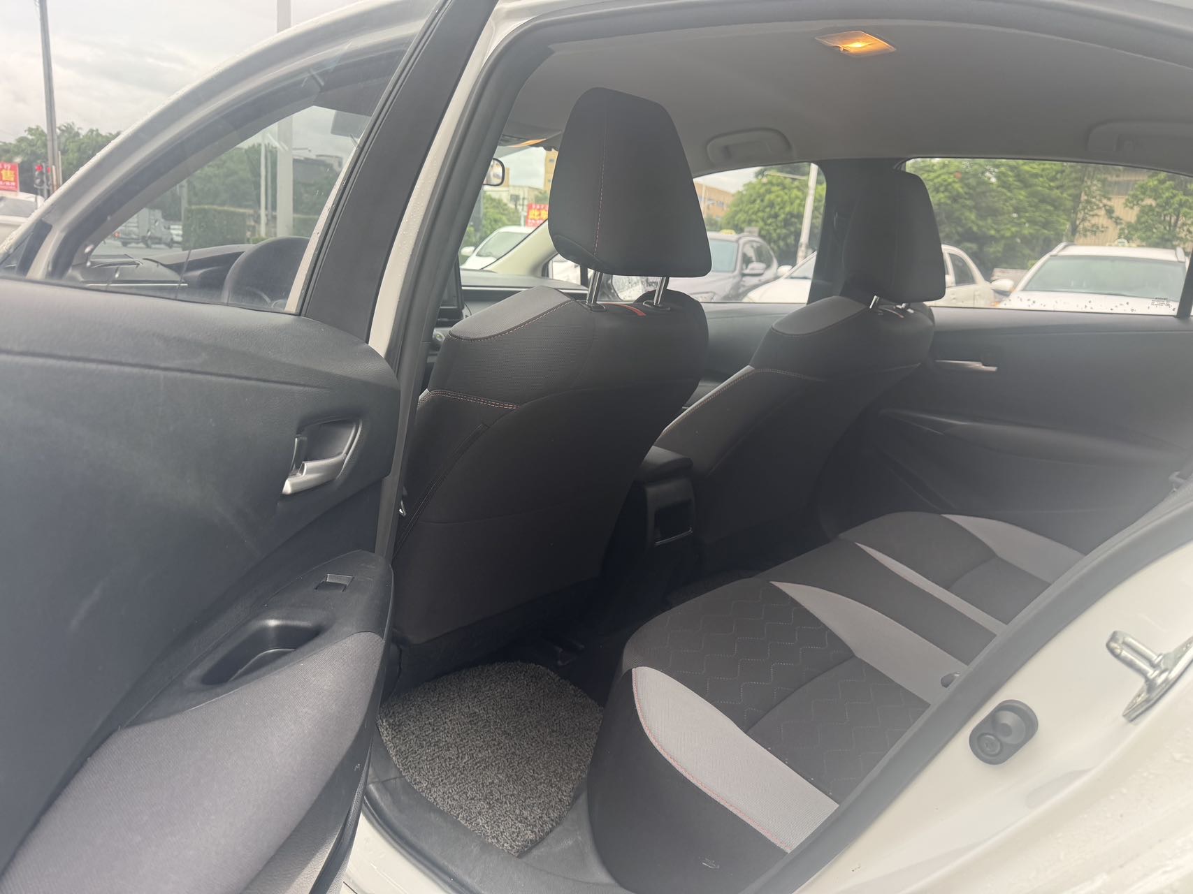 Toyota Corolla 2023 car image #8
