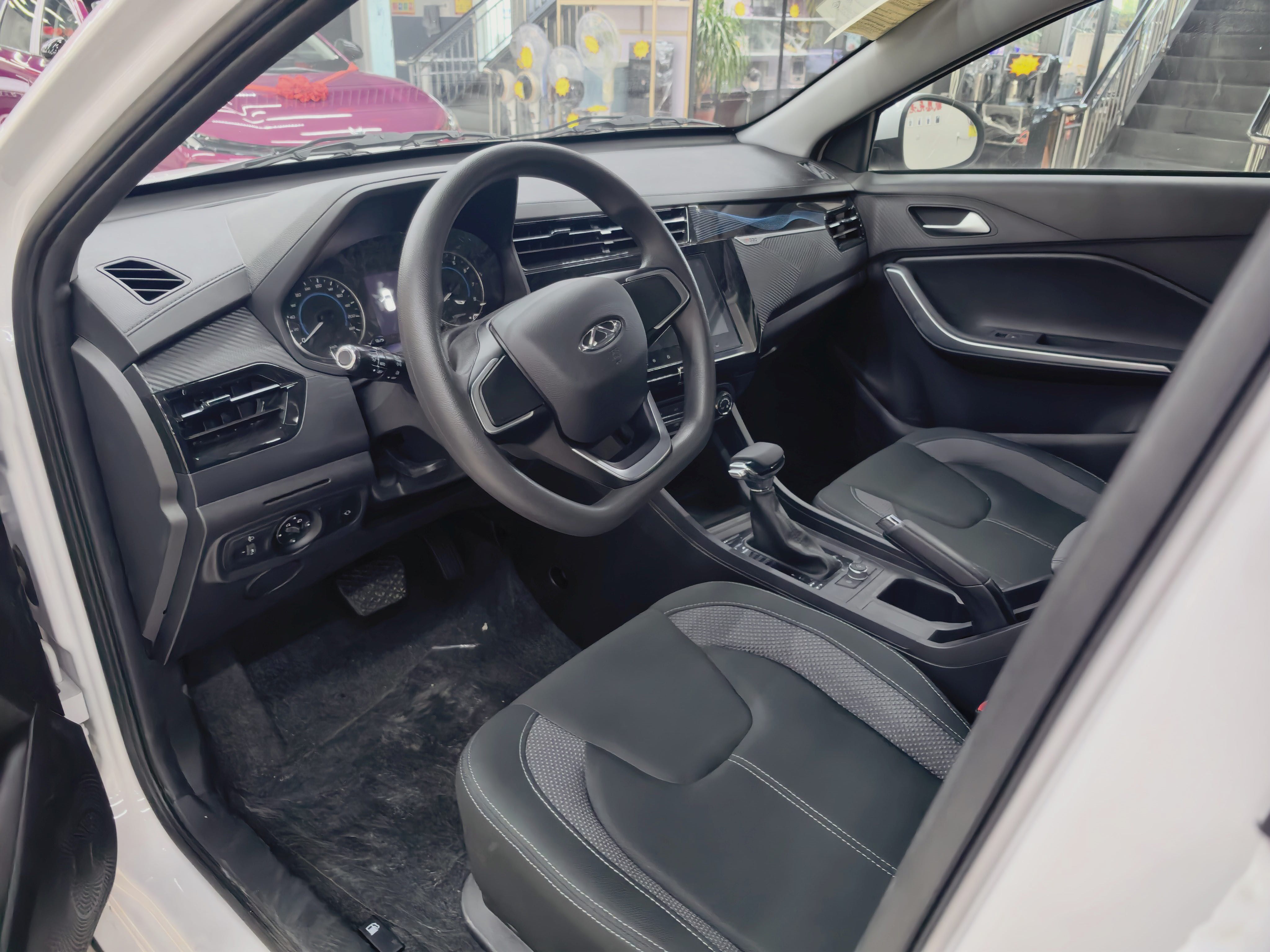 Chery Tiggo 3x 2026 #4 Chery Tiggo 3x 2026 car image #4