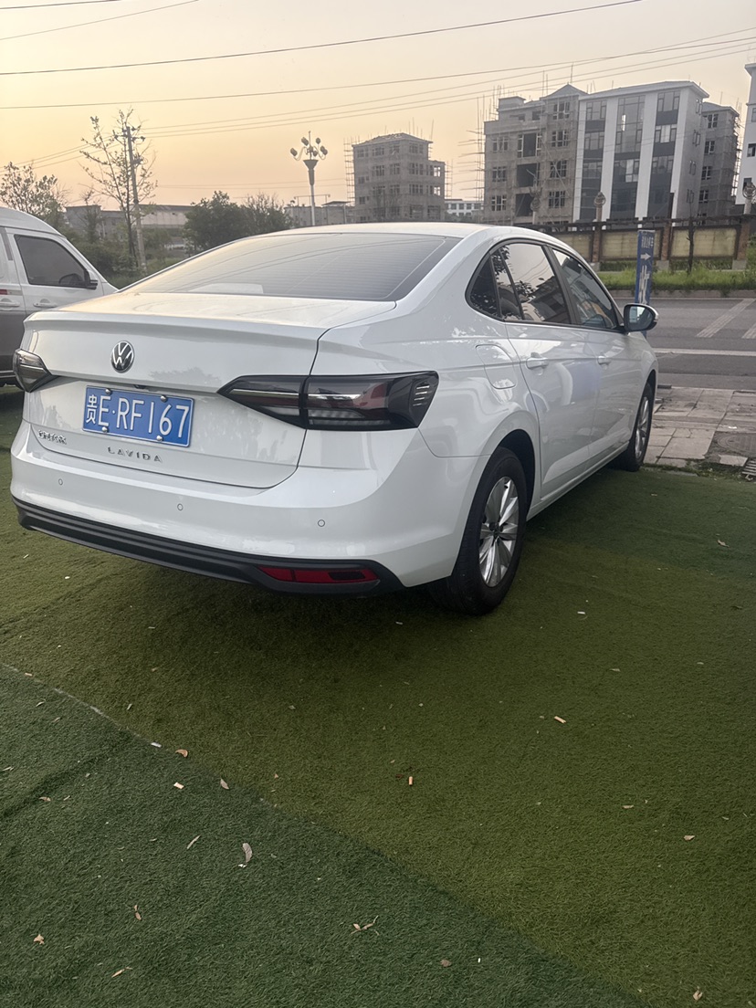 Volkswagen Lavida 2025 car image #4