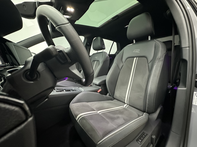 Volkswagen Golf 2022 car image #13