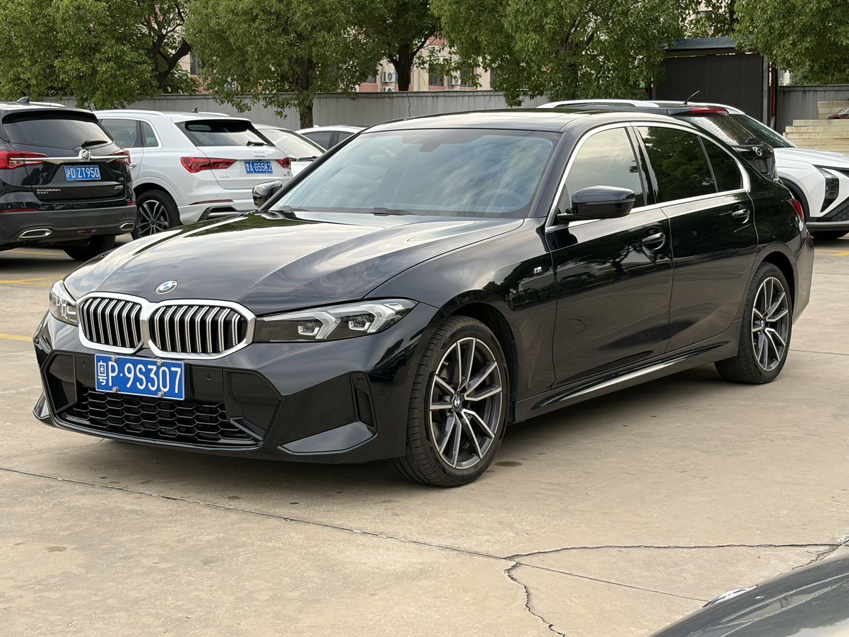 BMW 3 Series 2023 #2 BMW 3 Series 2023 car image #2
