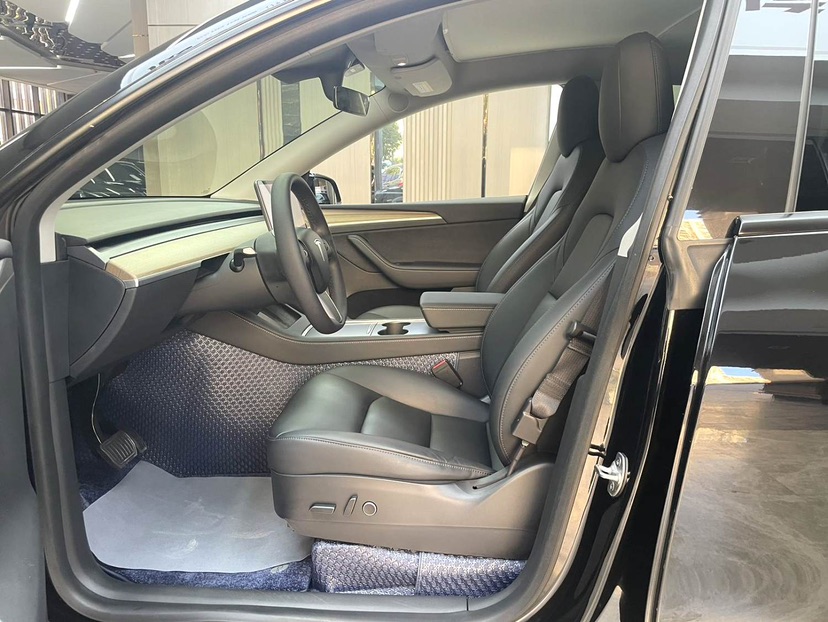 Tesla Model Y 2021 #7 Tesla Model Y 2021 car image #7