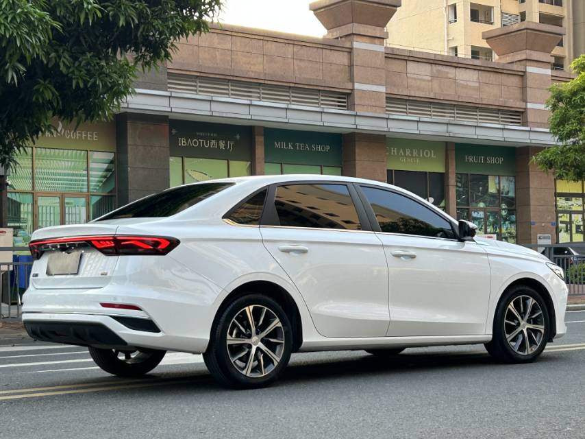 GEELY Emgrand 2023 car image #4