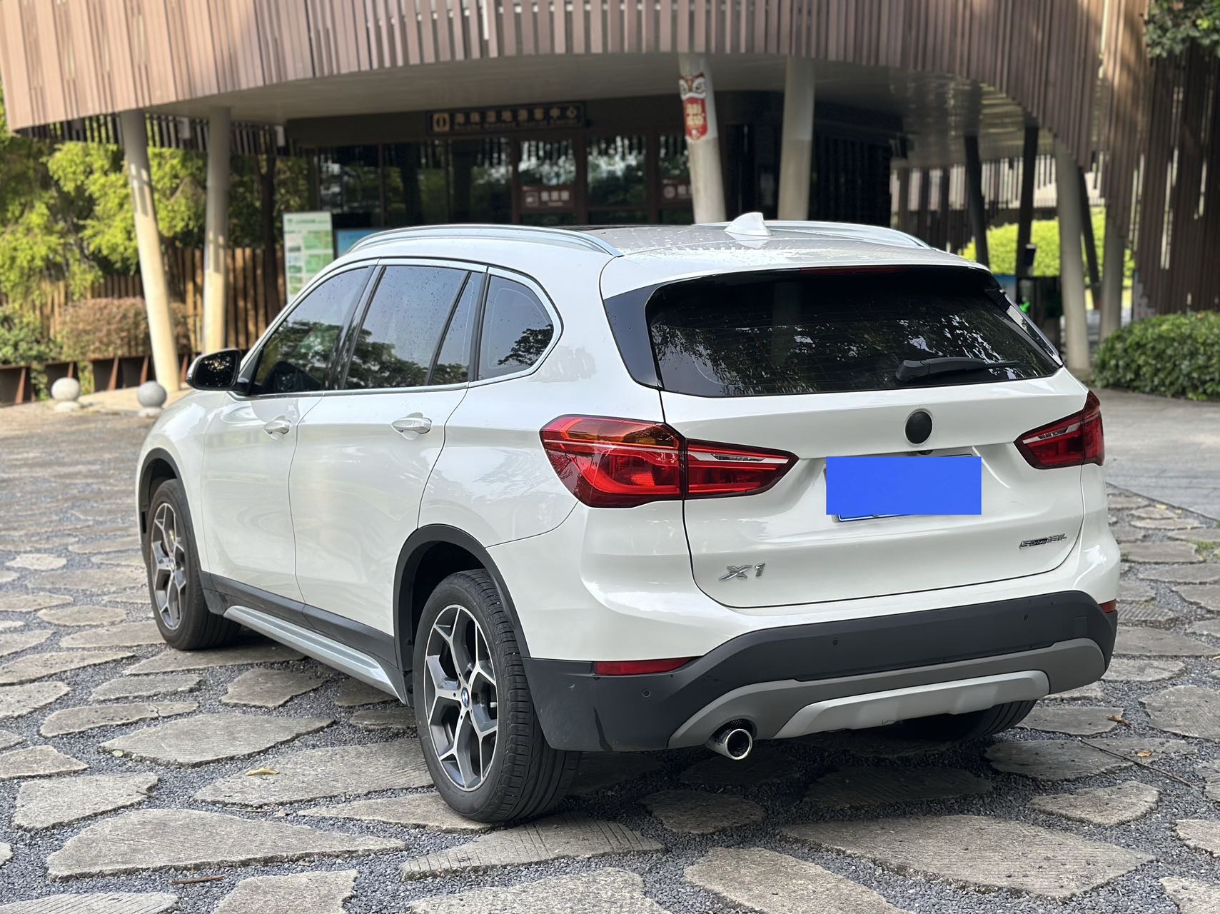 BMW X1 2018 #5 BMW X1 2018 car image #5