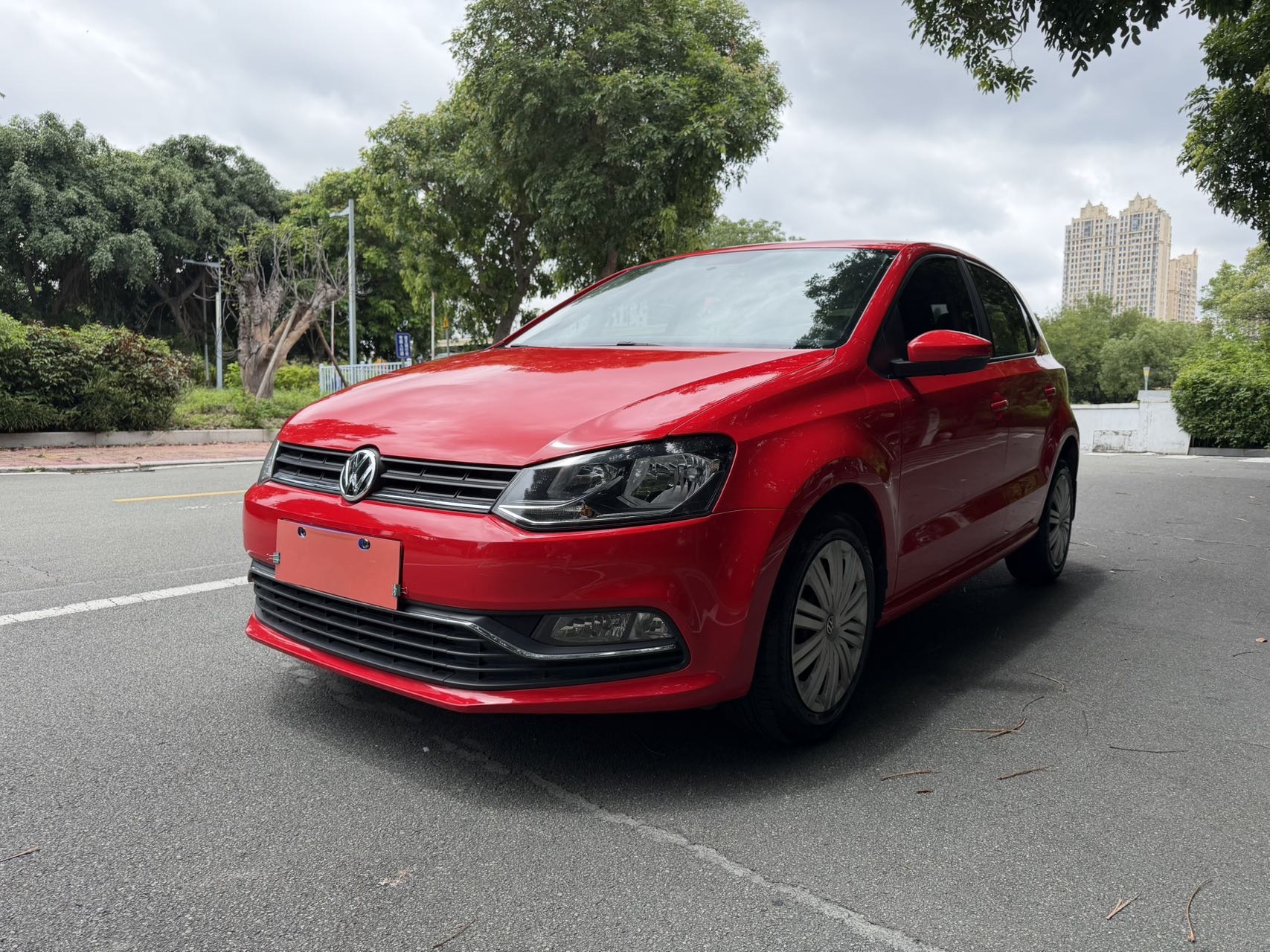 Volkswagen Polo 2018 car image 