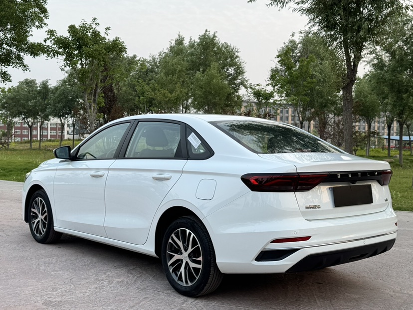 GEELY Emgrand 2023 car image #6