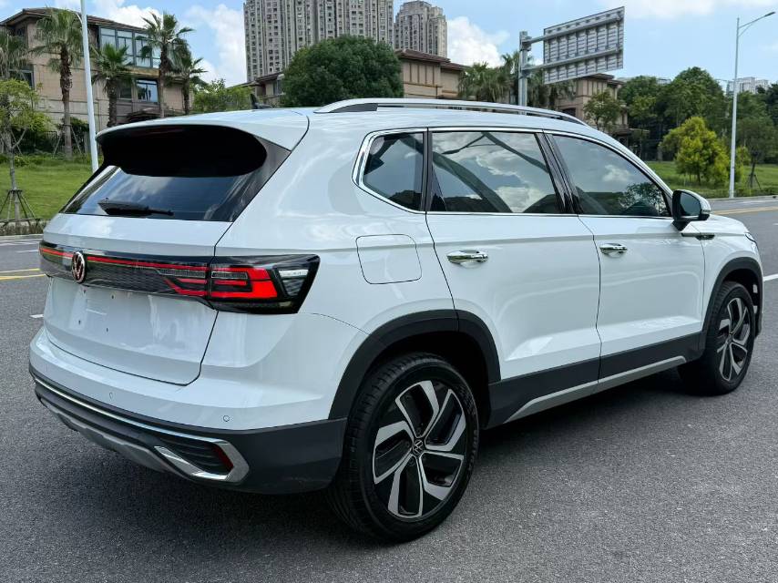 Volkswagen Tharu 2024 car image #4