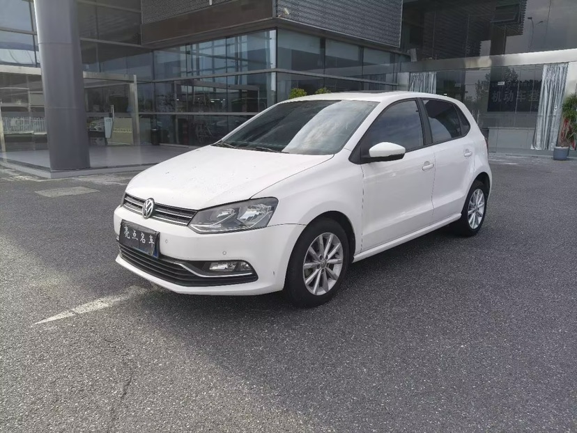 Volkswagen Polo 2014 Volkswagen Polo 2014 car image