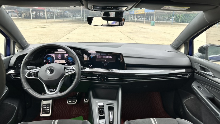 Volkswagen Golf 2022 car image #21