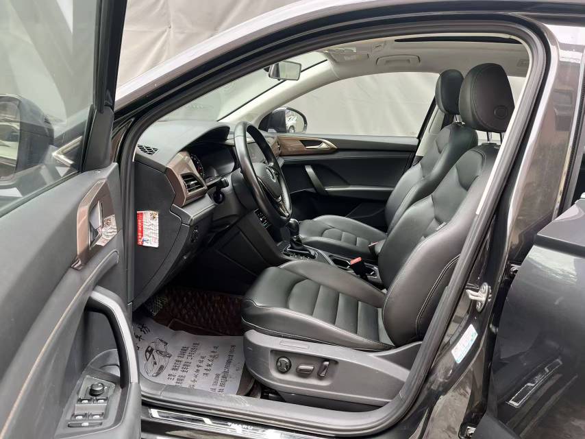 Volkswagen Tharu 2022 car image #7