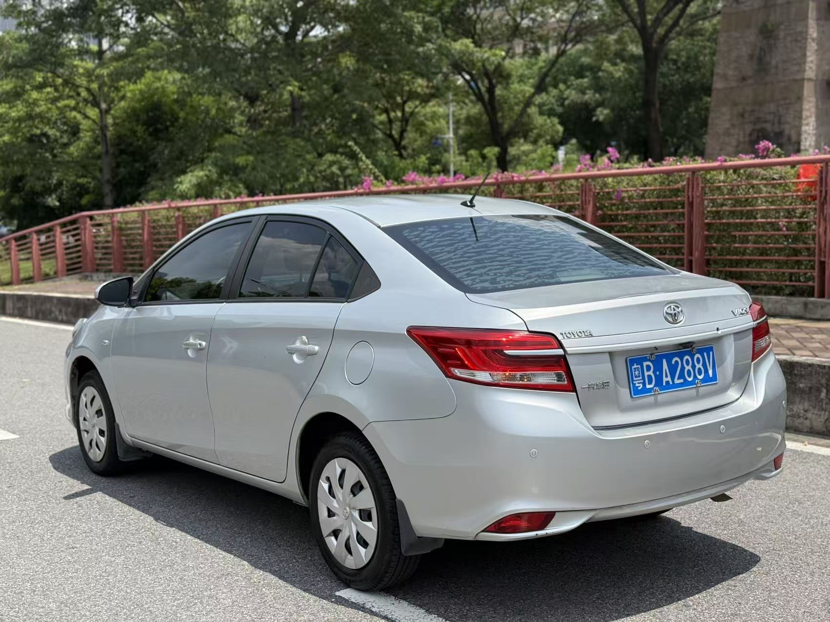 Toyota Vios 2017 #9 Toyota Vios 2017 car image #9