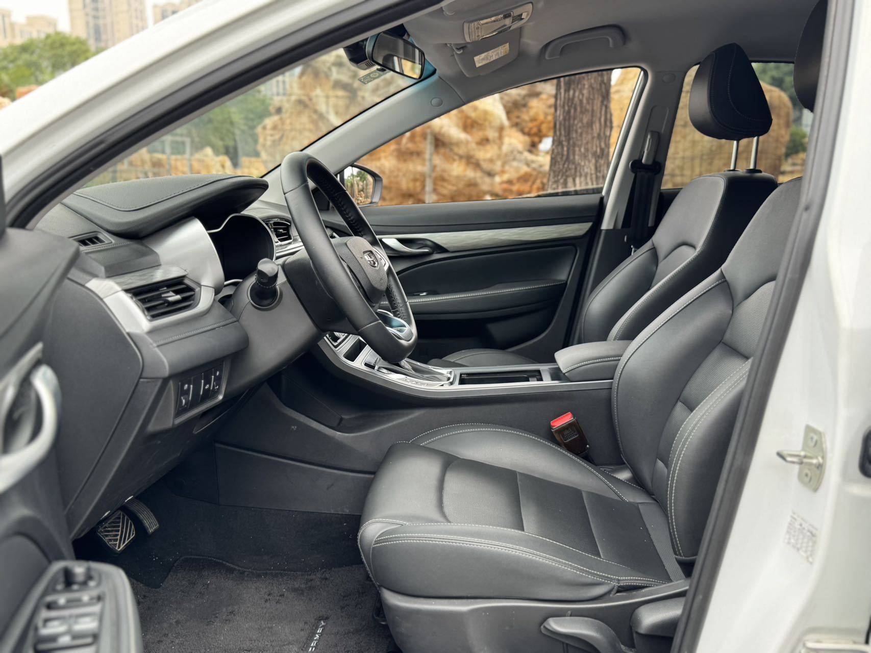 GEELY Emgrand 2020 car image #3