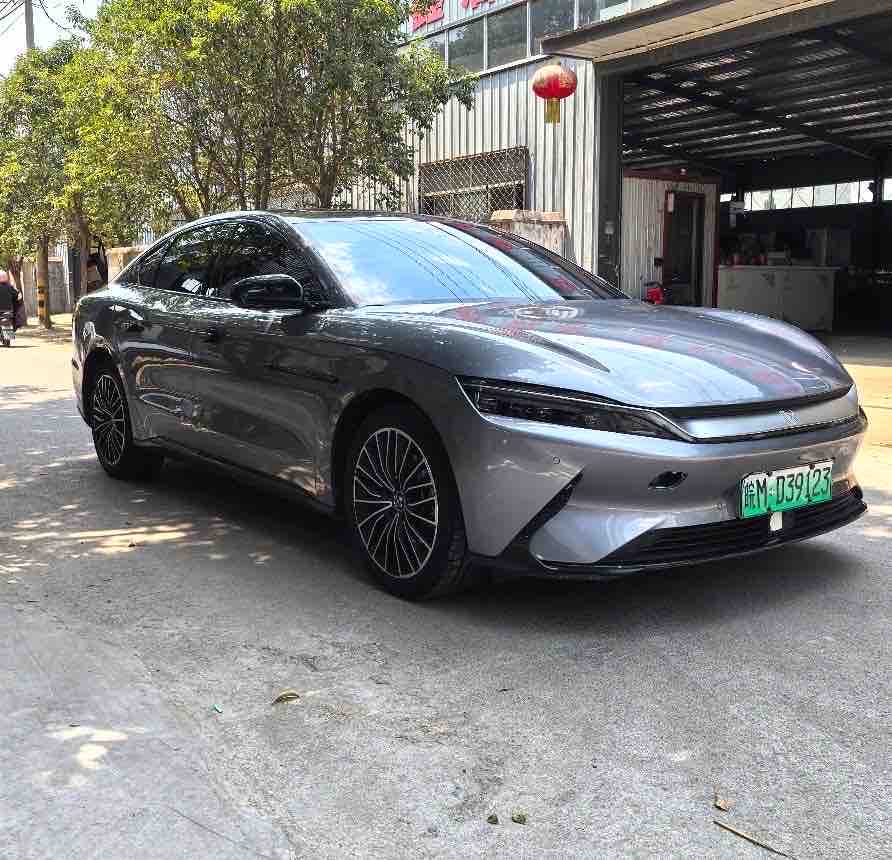 BYD Han 2022 #2 BYD Han 2022 car image #2