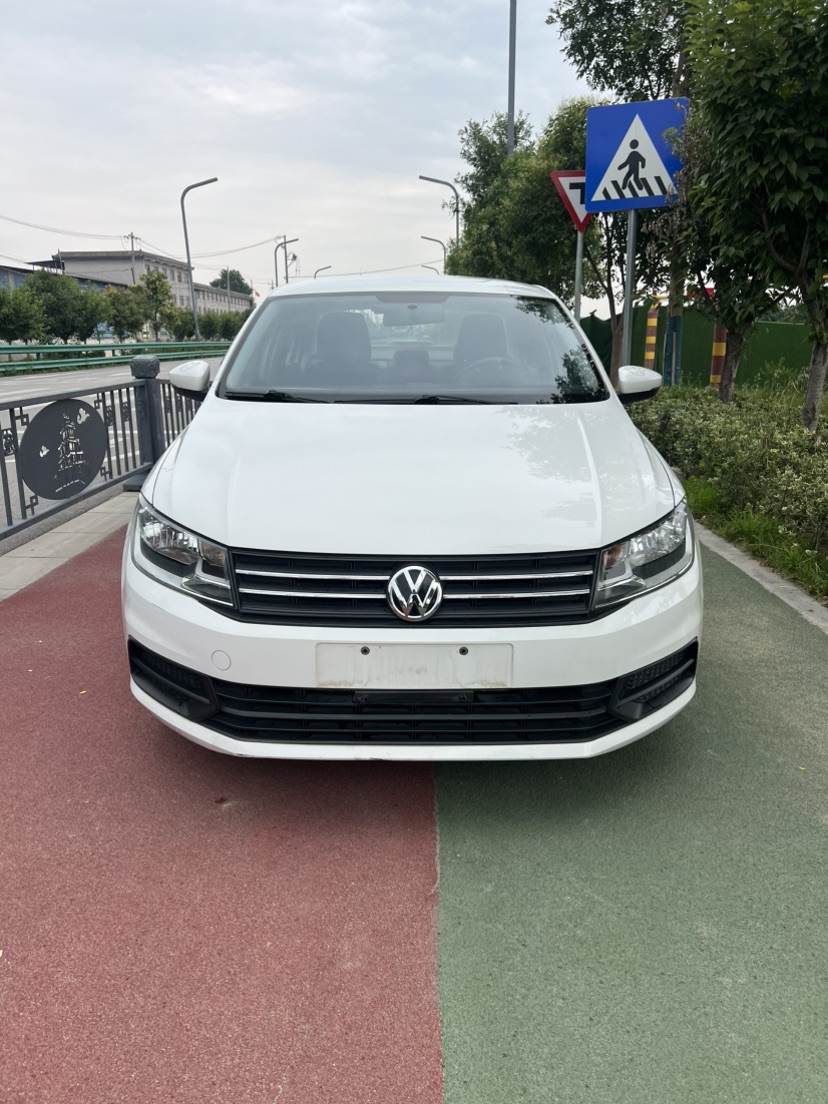 Volkswagen Santana 2021 car image #2