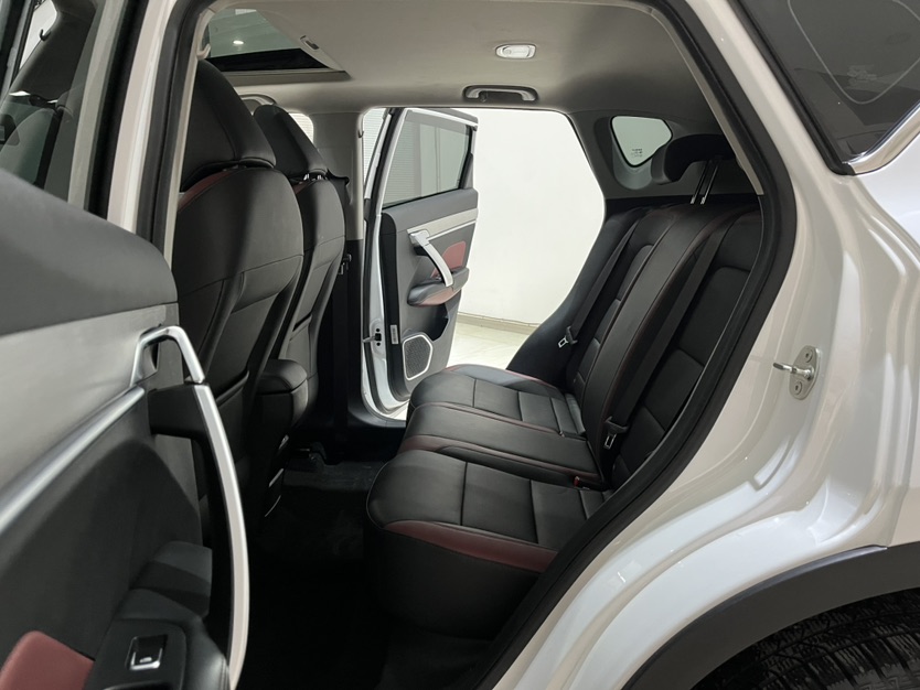 GEELY Coolray 2023 car image #8
