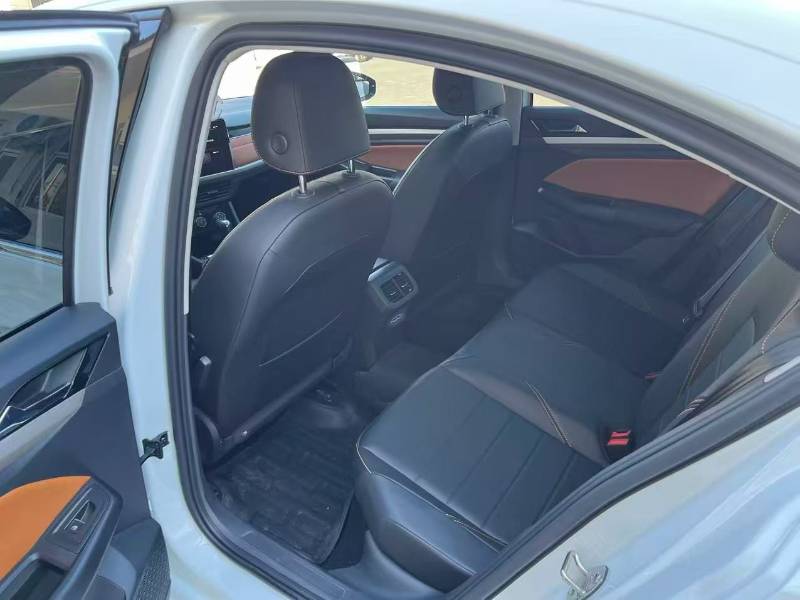Volkswagen Bora 2023 car image #4