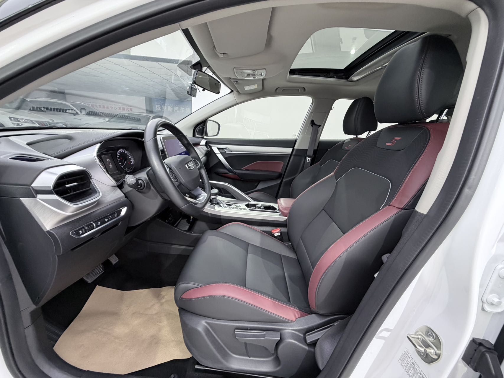 GEELY Coolray 2022 #7 GEELY Coolray 2022 car image #7