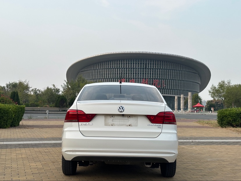 Volkswagen Santana 2017 car image #5