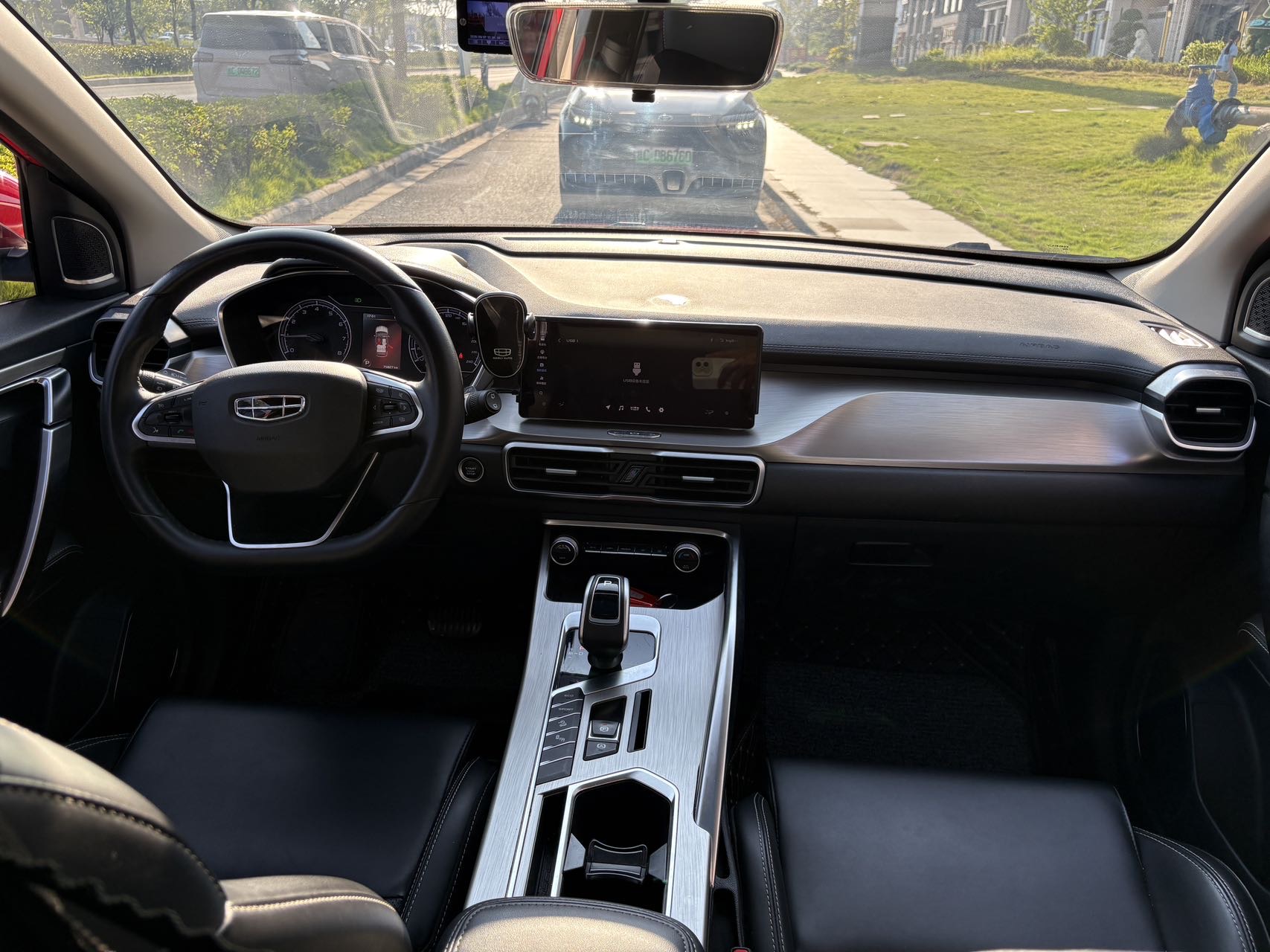 GEELY Coolray 2020 #9 GEELY Coolray 2020 car image #9