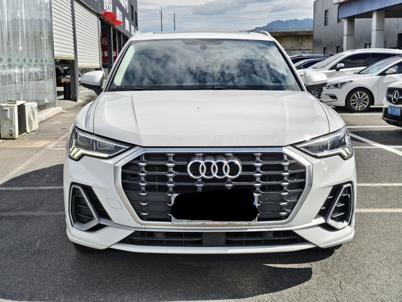 Audi Q3 2020 #2 Audi Q3 2020 car image #2