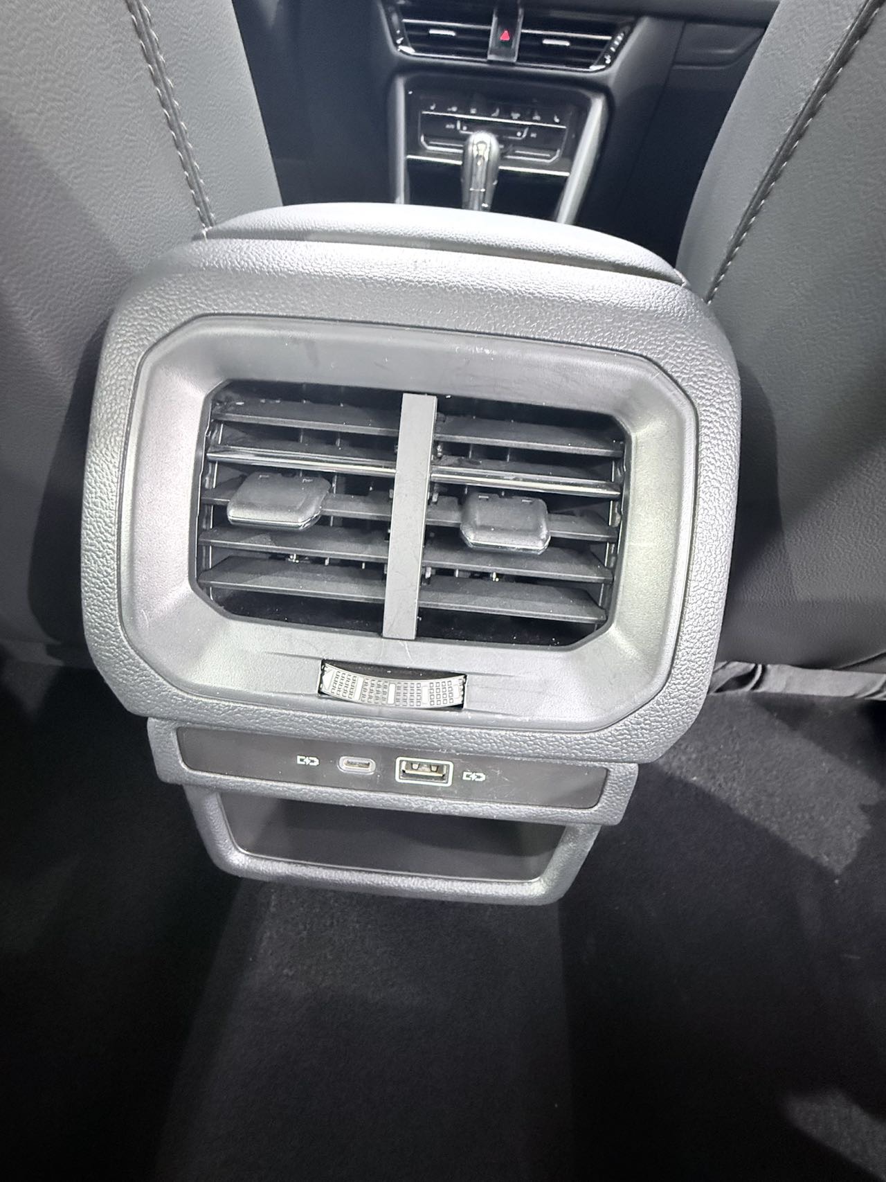 Volkswagen Tharu 2022 #13 Volkswagen Tharu 2022 car image #13