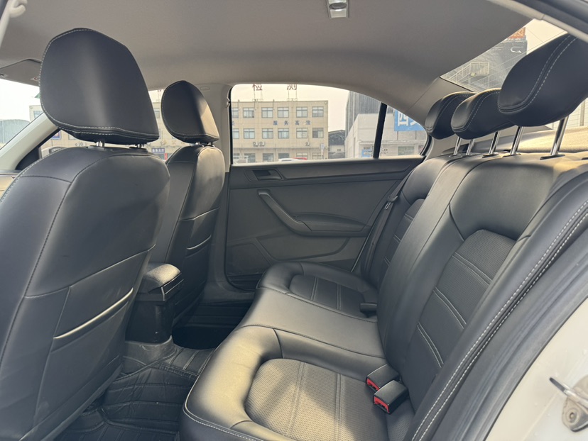 Volkswagen Santana 2019 #8 Volkswagen Santana 2019 car image #8