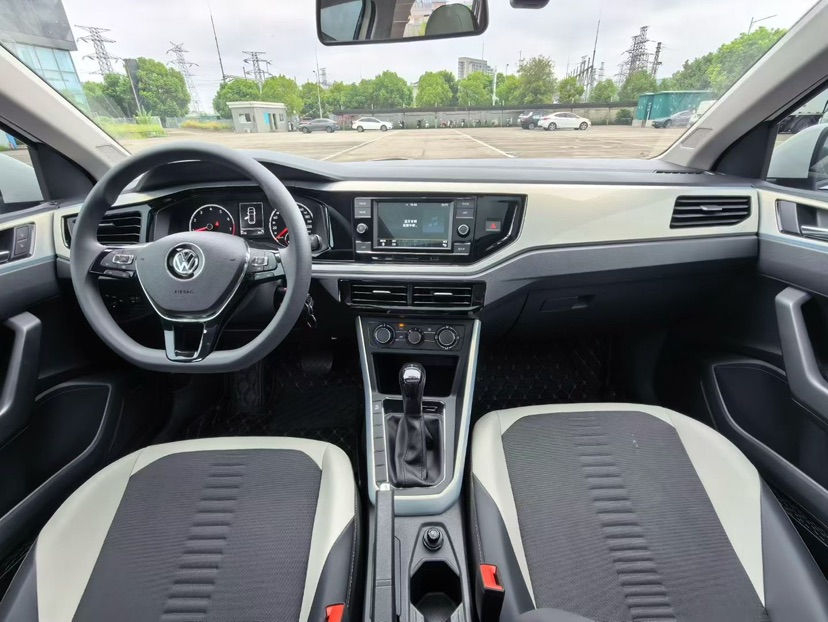 Volkswagen Polo 2020 car image #7