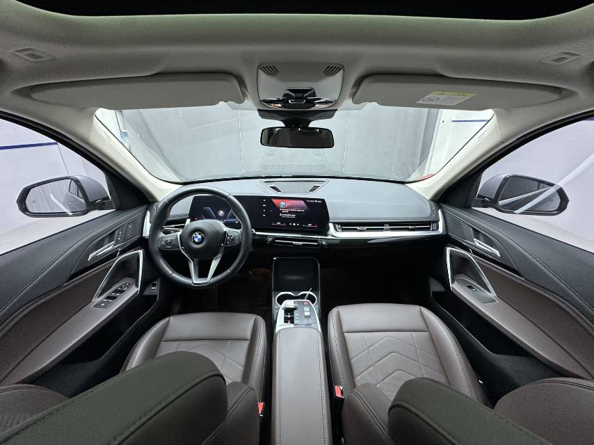 BMW X1 2023 car image #9