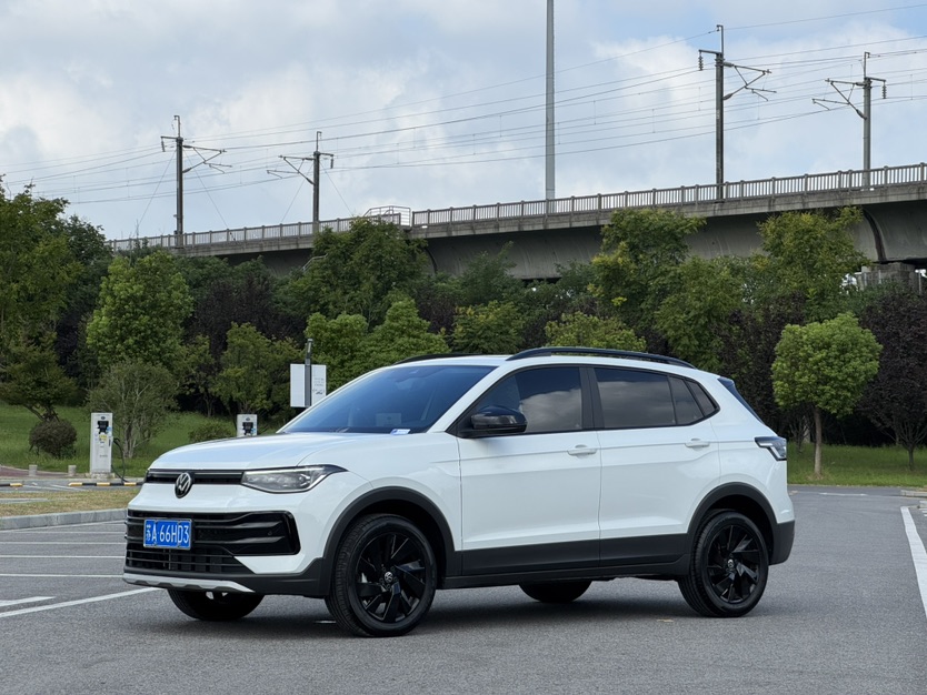 Volkswagen Tharu 2026 car image 