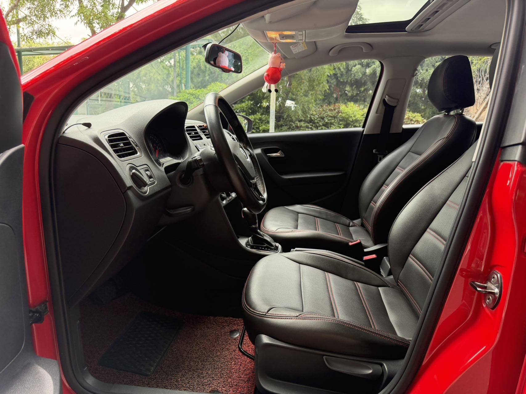 Volkswagen Polo 2018 car image #7