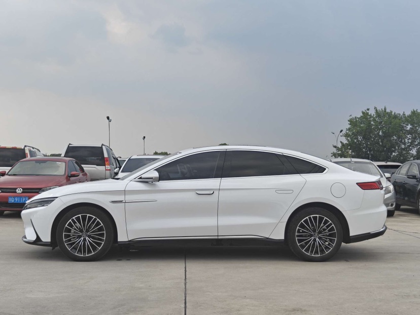 BYD Han 2022 #7 BYD Han 2022 car image #7