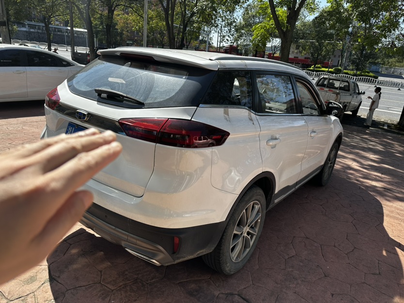 GEELY Boyue 2018 car image #9