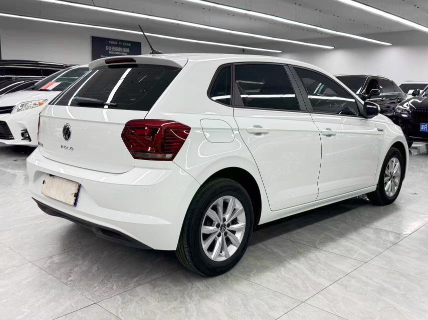 Volkswagen Polo 2024 car image #3