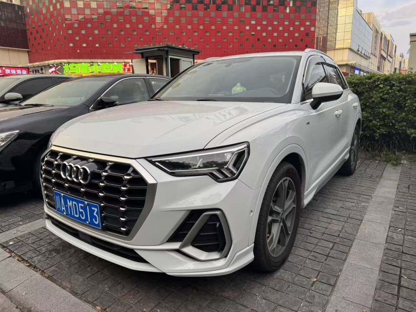 Audi Q3 2021 Audi Q3 2021 car image
