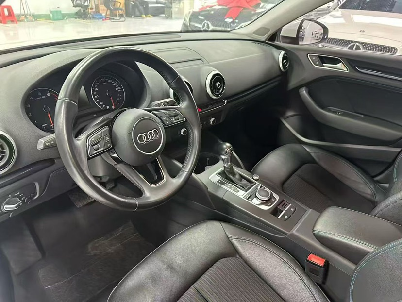 Audi A3 2019 #4 Audi A3 2019 car image #4
