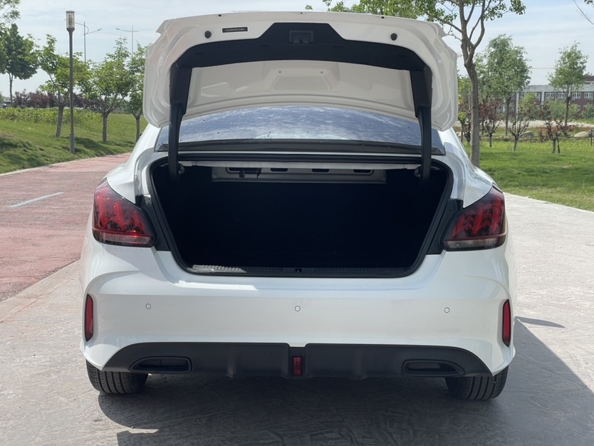 MG 5 2023 immagine di auto #10