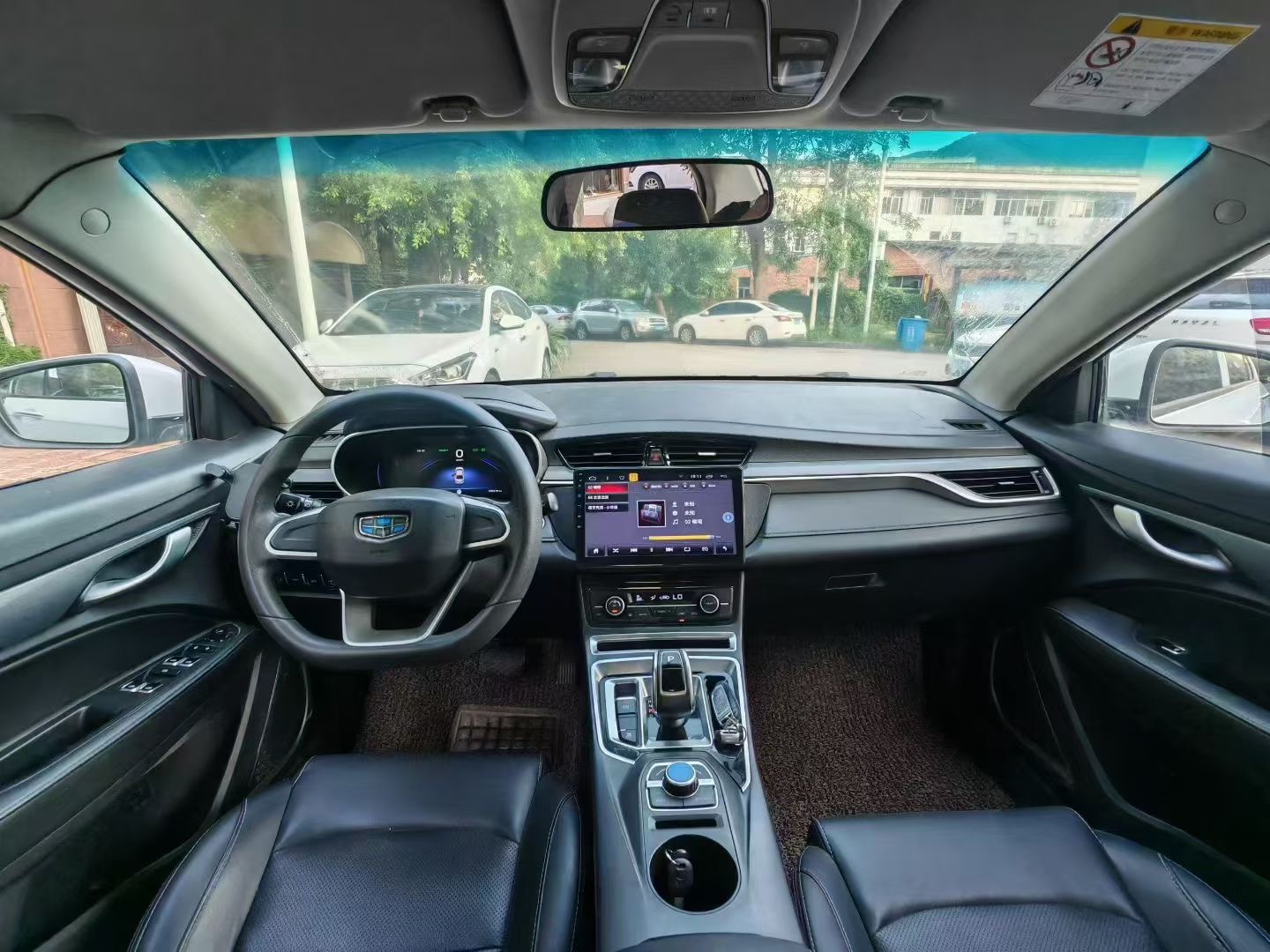 GEELY Emgrand New Energy 2020 #5 GEELY Emgrand New Energy 2020 car image #5