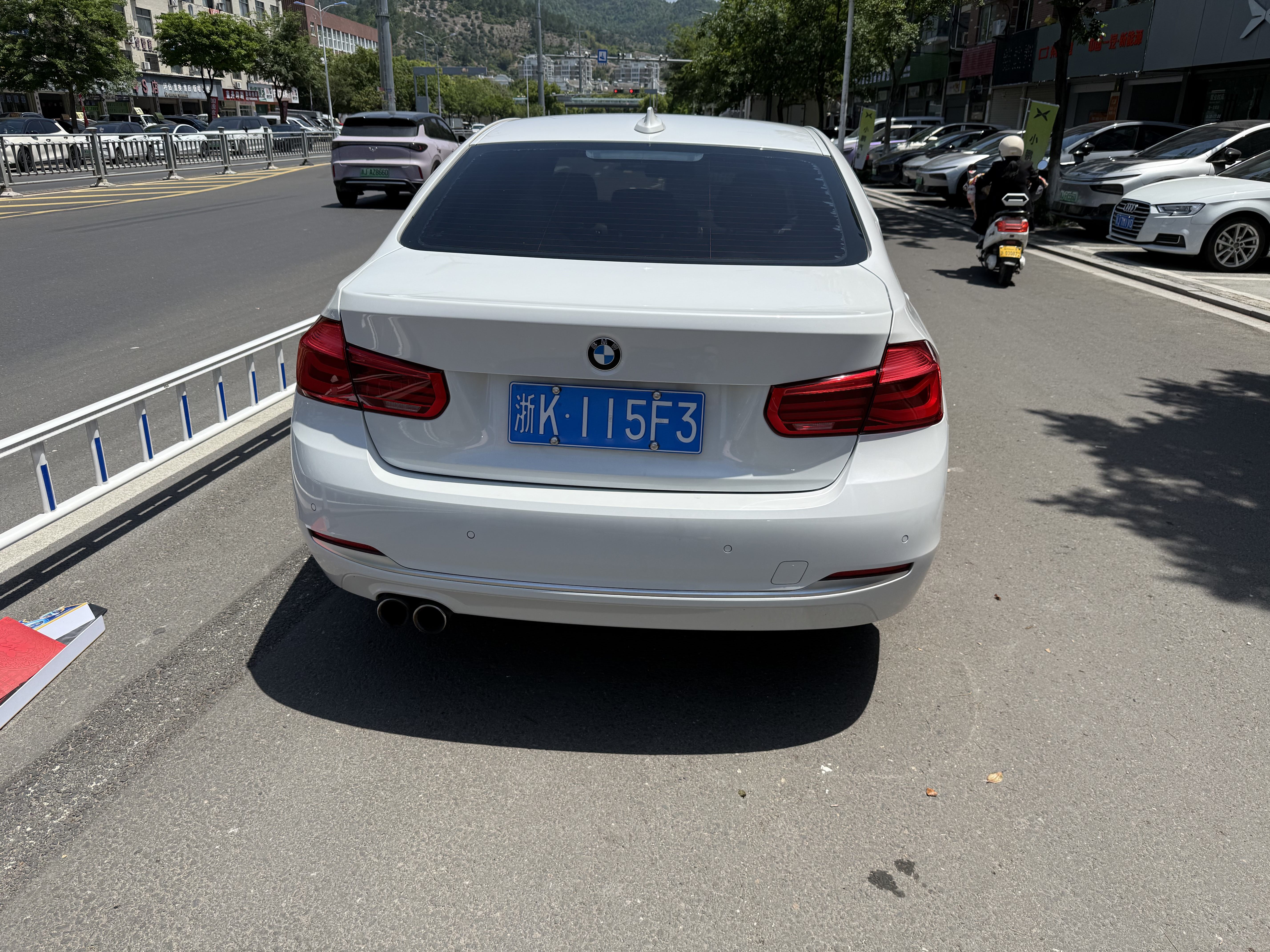 BMW 3 Series 2018 #4 BMW 3 Series 2018 car image #4