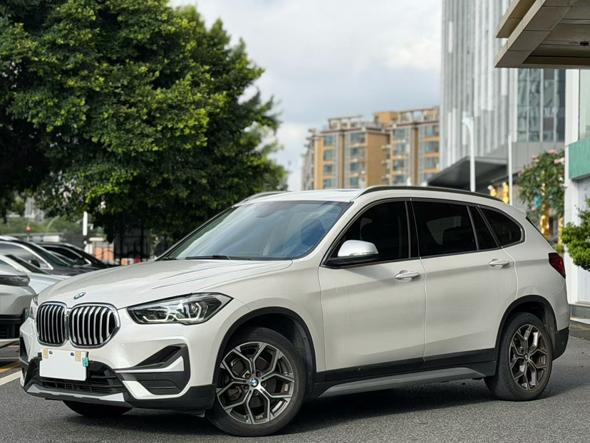 BMW X1 2022 car image 