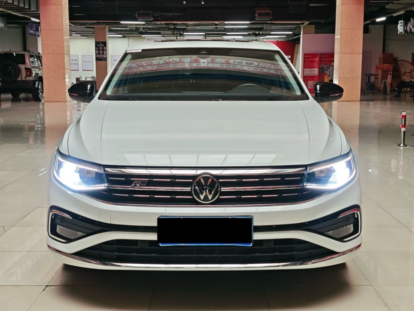 Volkswagen Bora 2025 #2 Volkswagen Bora 2025 immagine di auto #2