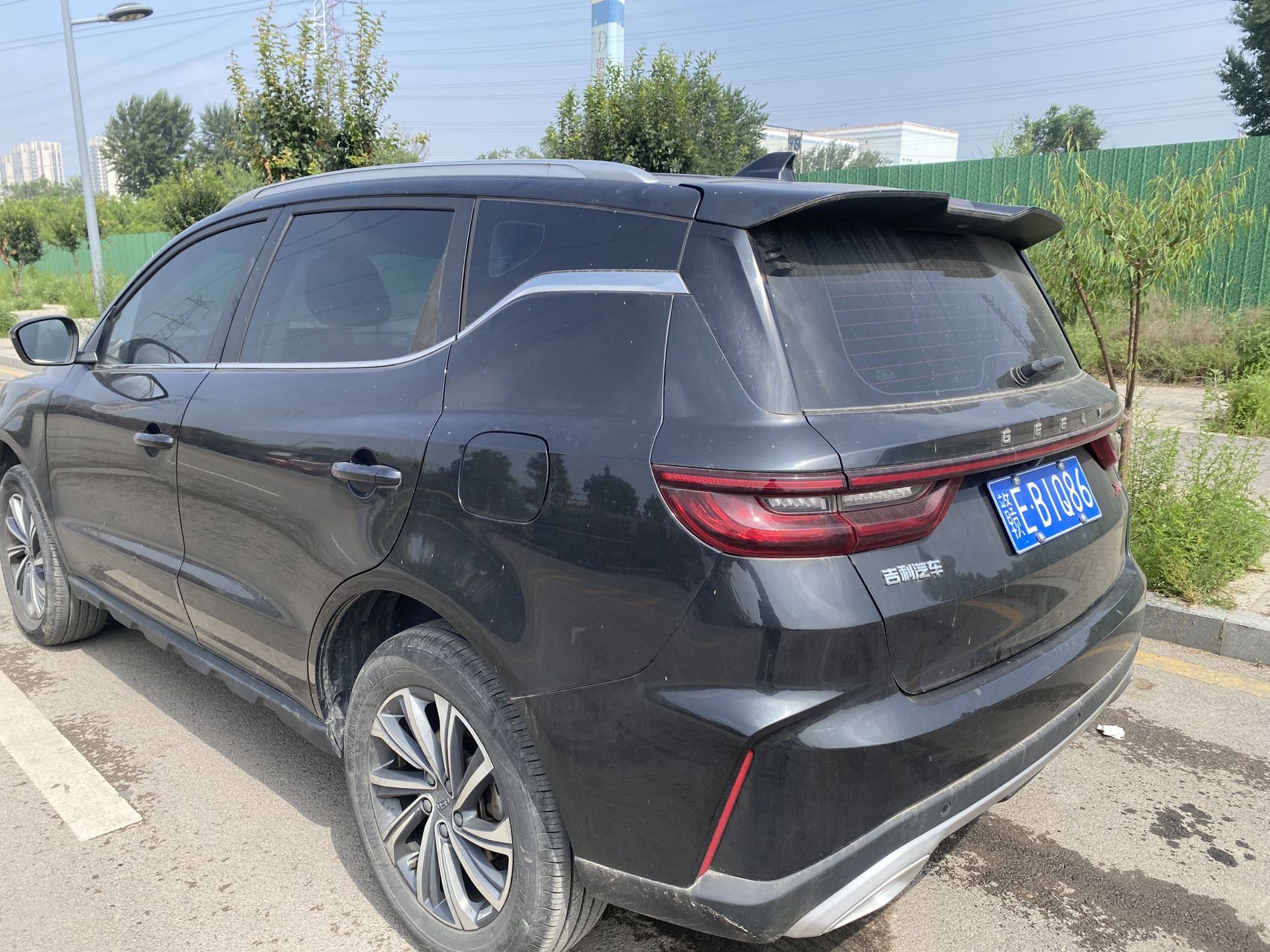 GEELY Vision X6 2022 car image #7