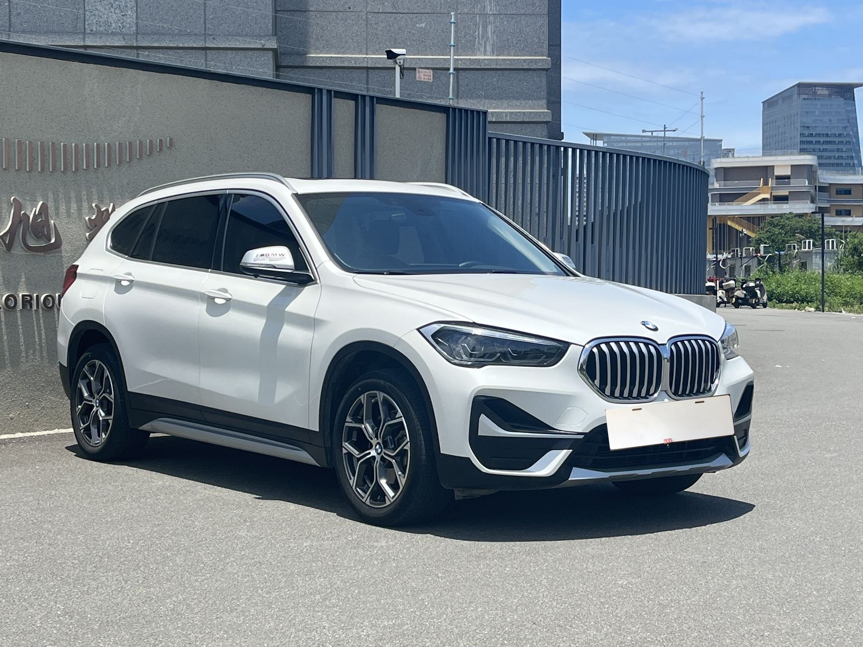 BMW X1 2022 #3 BMW X1 2022 car image #3