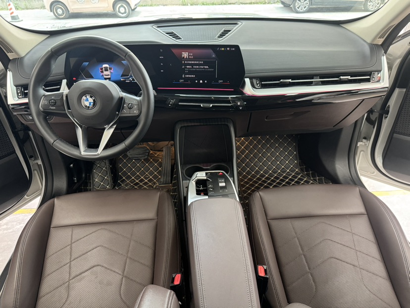 BMW X1 2024 car image #12