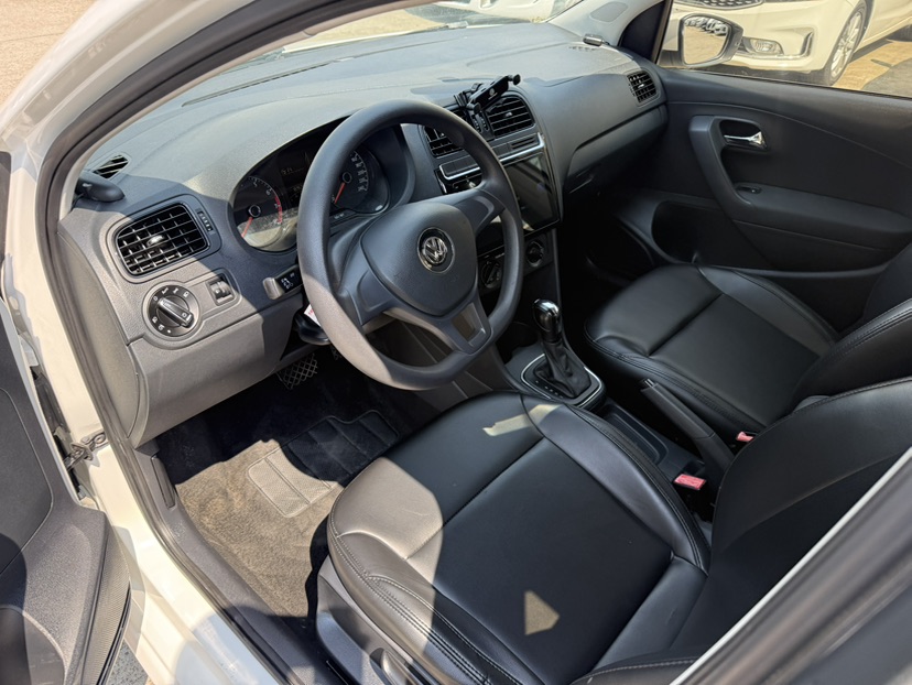 Volkswagen Polo 2017 car image #4