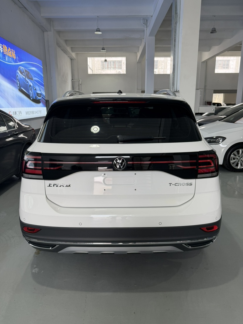 Volkswagen T-Cross 2020 car image #5