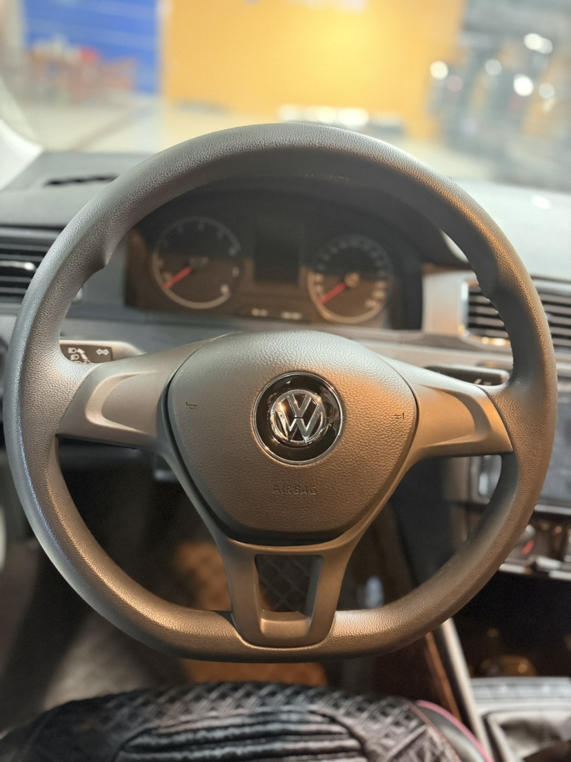 Volkswagen Santana 2022 car image #9