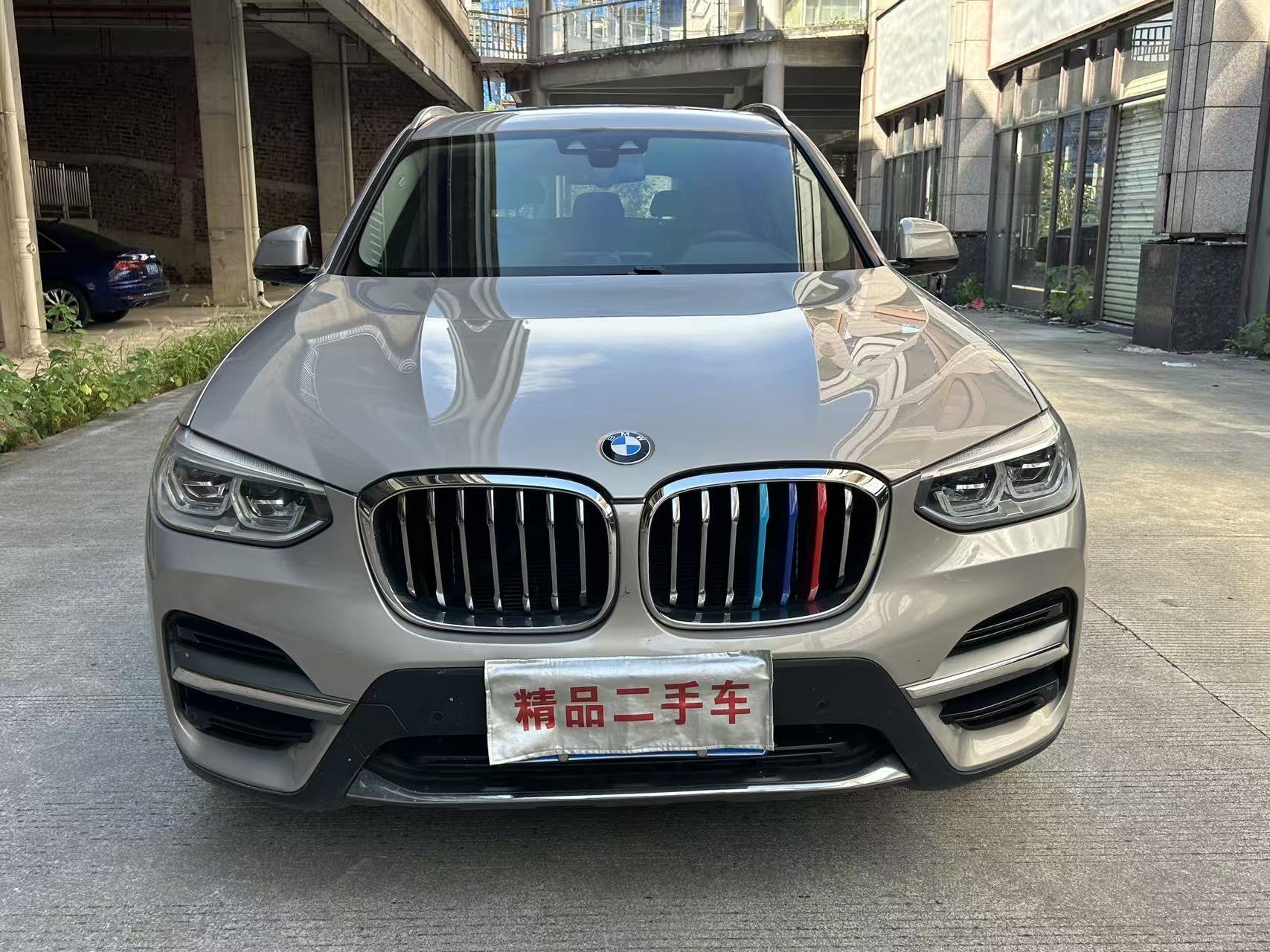 BMW X3 2019 car image #2