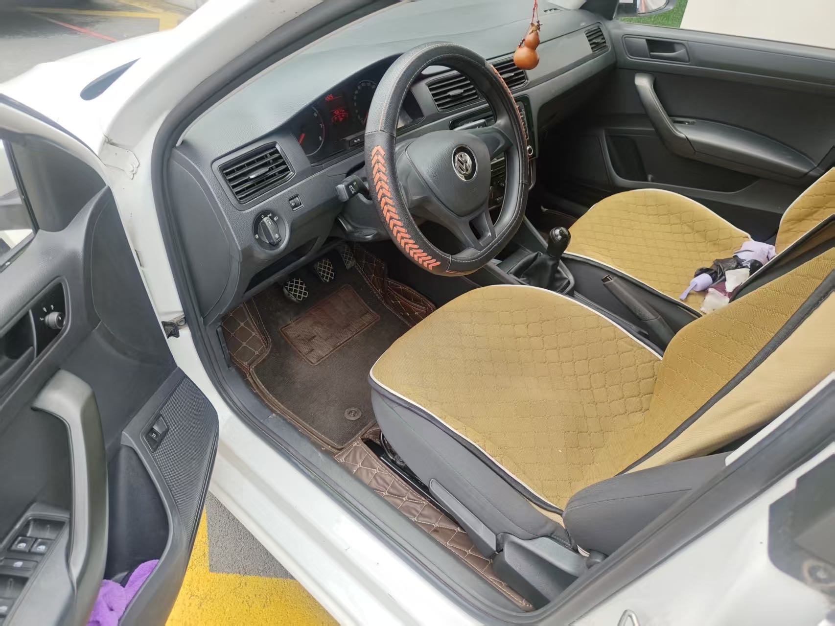 Volkswagen Santana 2016 car image #6